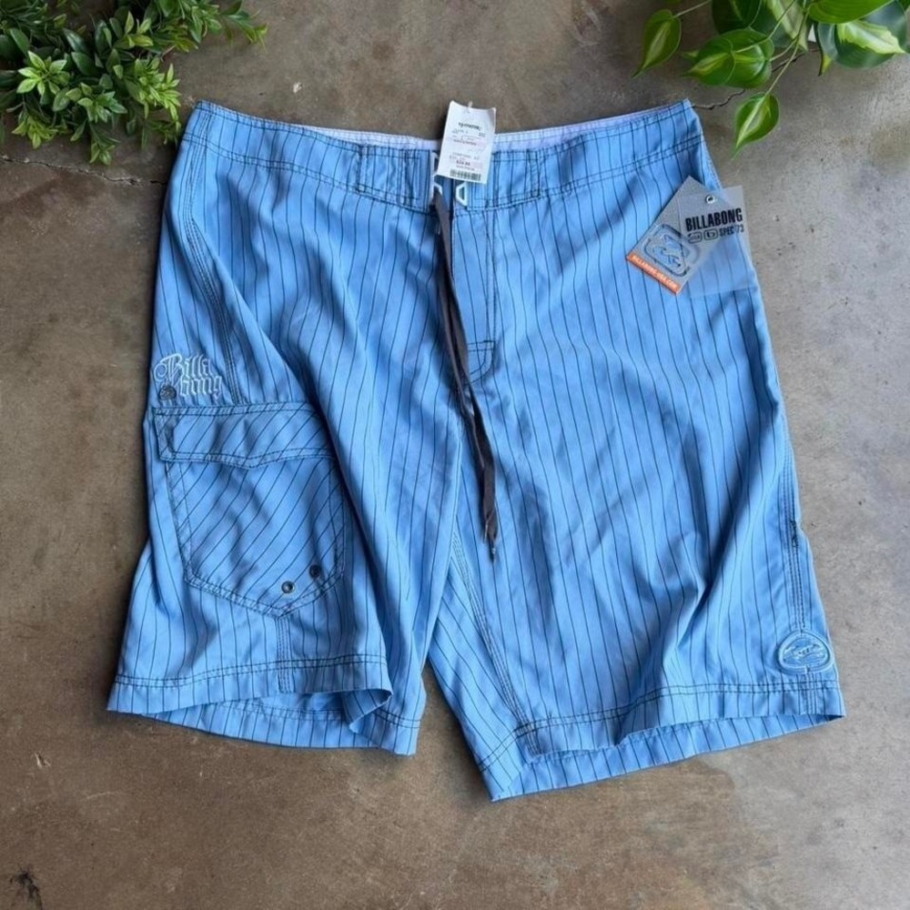 NWTS Vintage Y2K Billabong blue pinstripe board shorts size 38